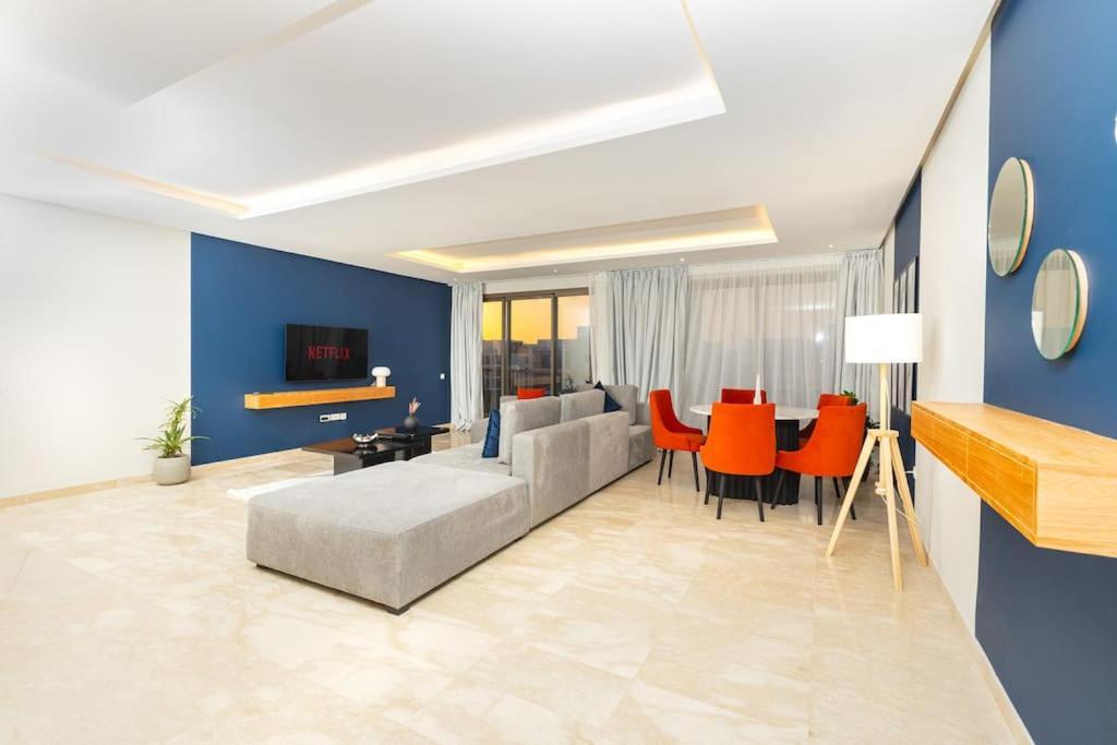 Modern 2Br Retreat In Marina Sale Luxury Living Daire Hajja Dış mekan fotoğraf
