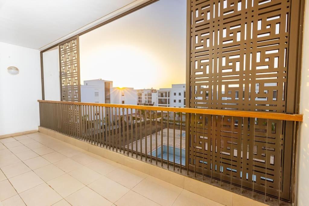Modern 2Br Retreat In Marina Sale Luxury Living Daire Hajja Dış mekan fotoğraf